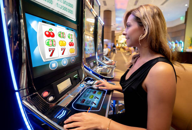 holang88 Live Dealer Interaction